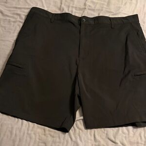 Chaps Black Golf  Shorts
